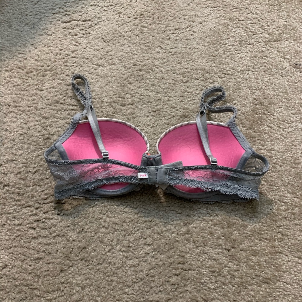 Victoria’s Secret pink bra - Picture 3 of 5